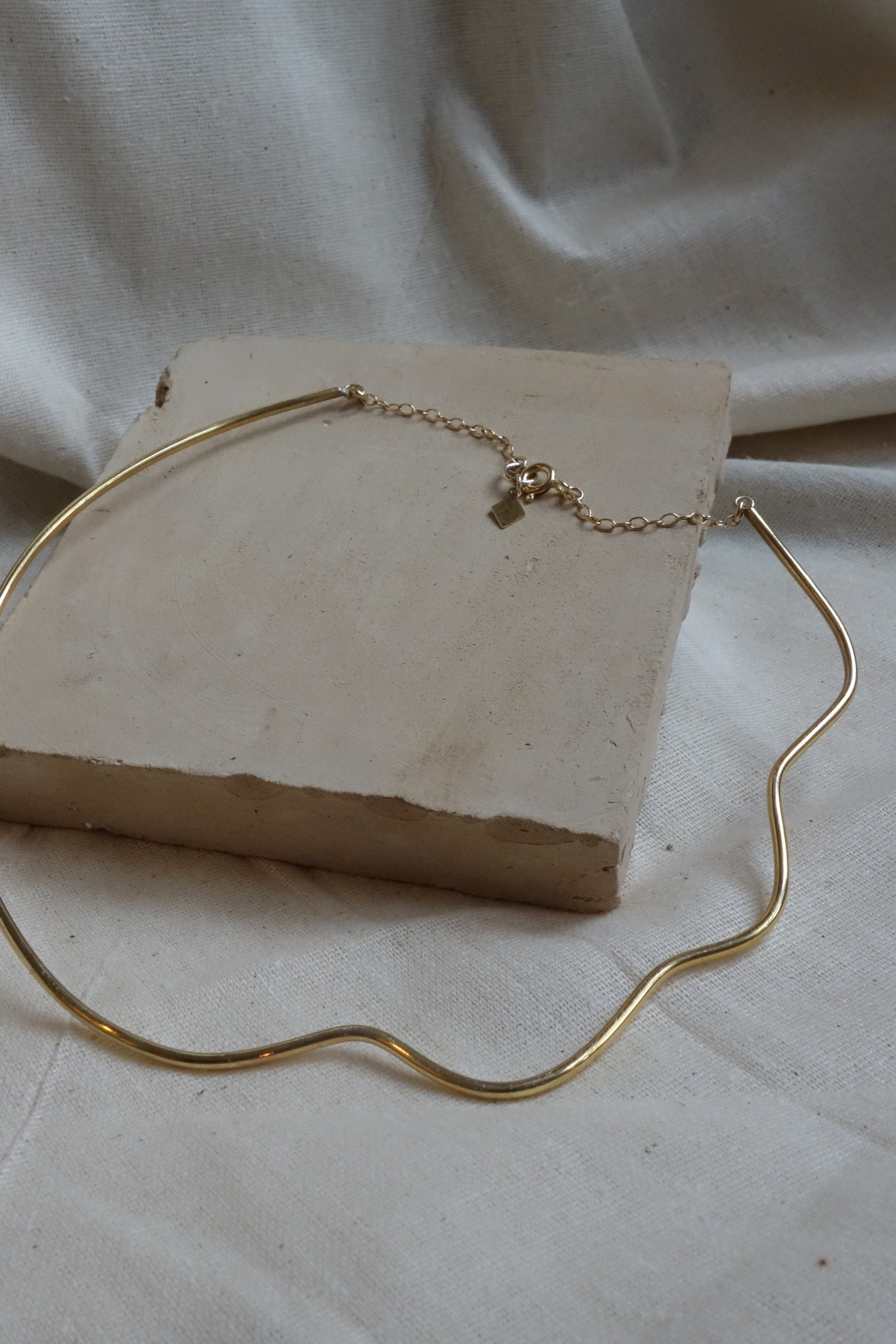 Nouare Jewelry  Choker Ketting Godavari Verguld