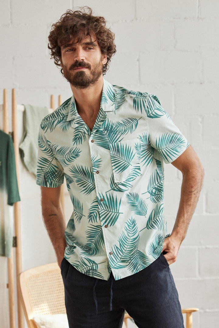 TWOTHIRDS mannen vegan Shirt Hatana Saliegroen