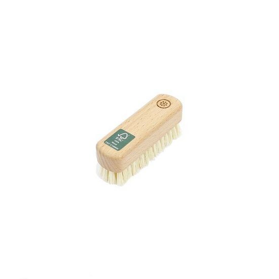 A Slice of Green Wooden Nail Brush - houten nagelborstel