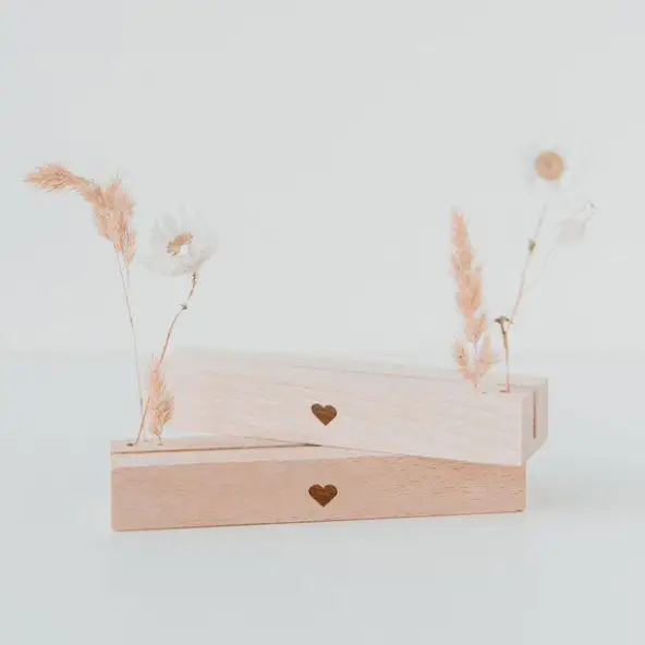 Kaart- en bloemstandaard Hart – 2 stuks