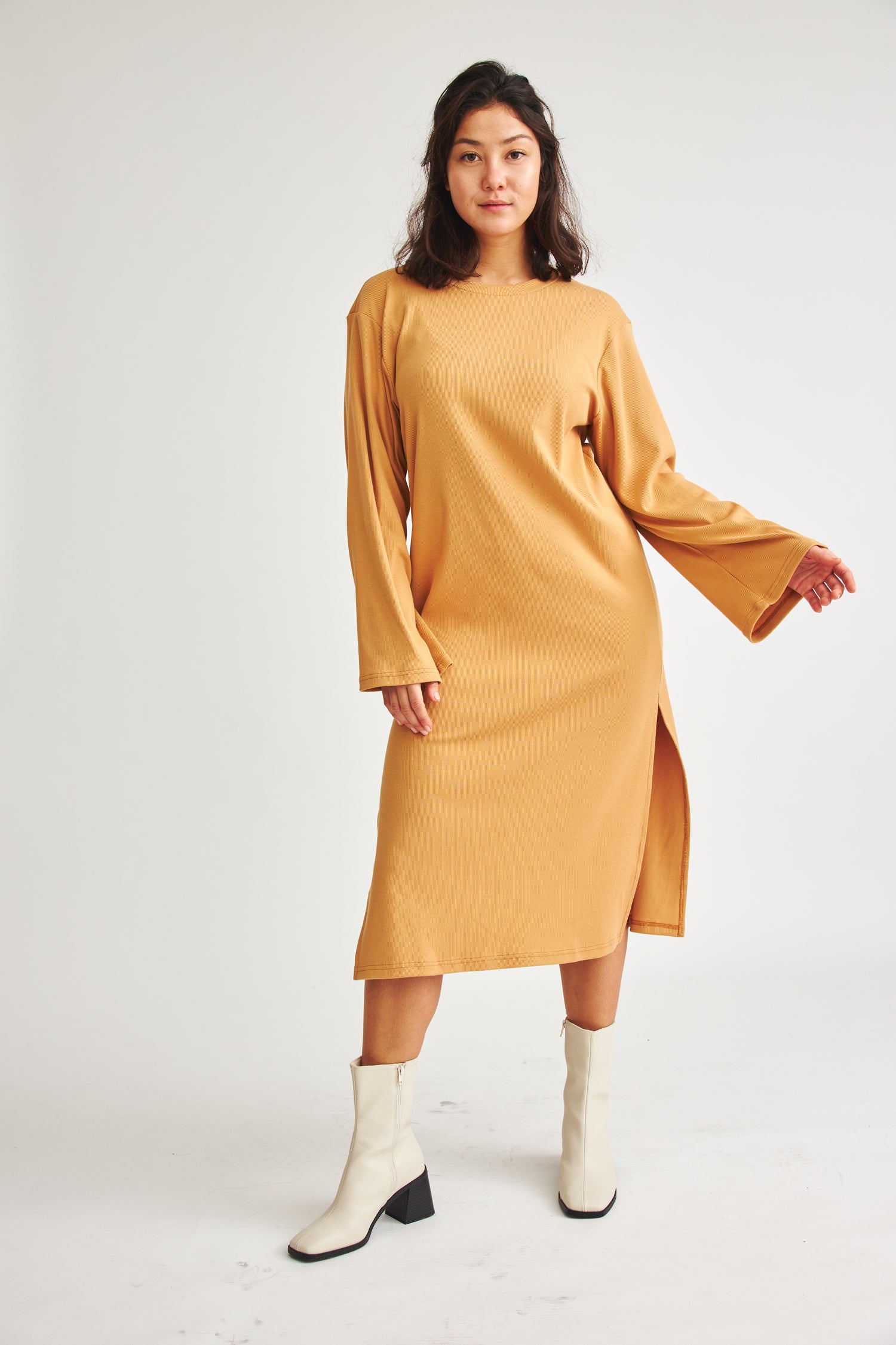 BaÃ¬ge the Label  Jurk Becca Karamel