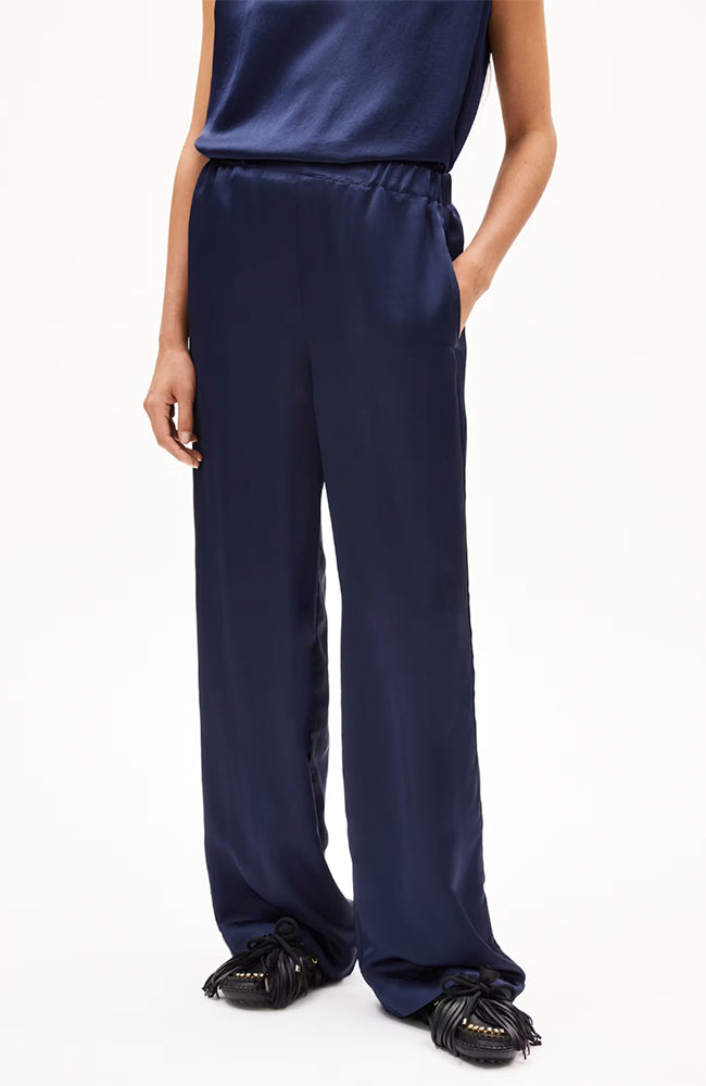 ARMEDANGELS  Broek Jonvaali Getint Marineblauw