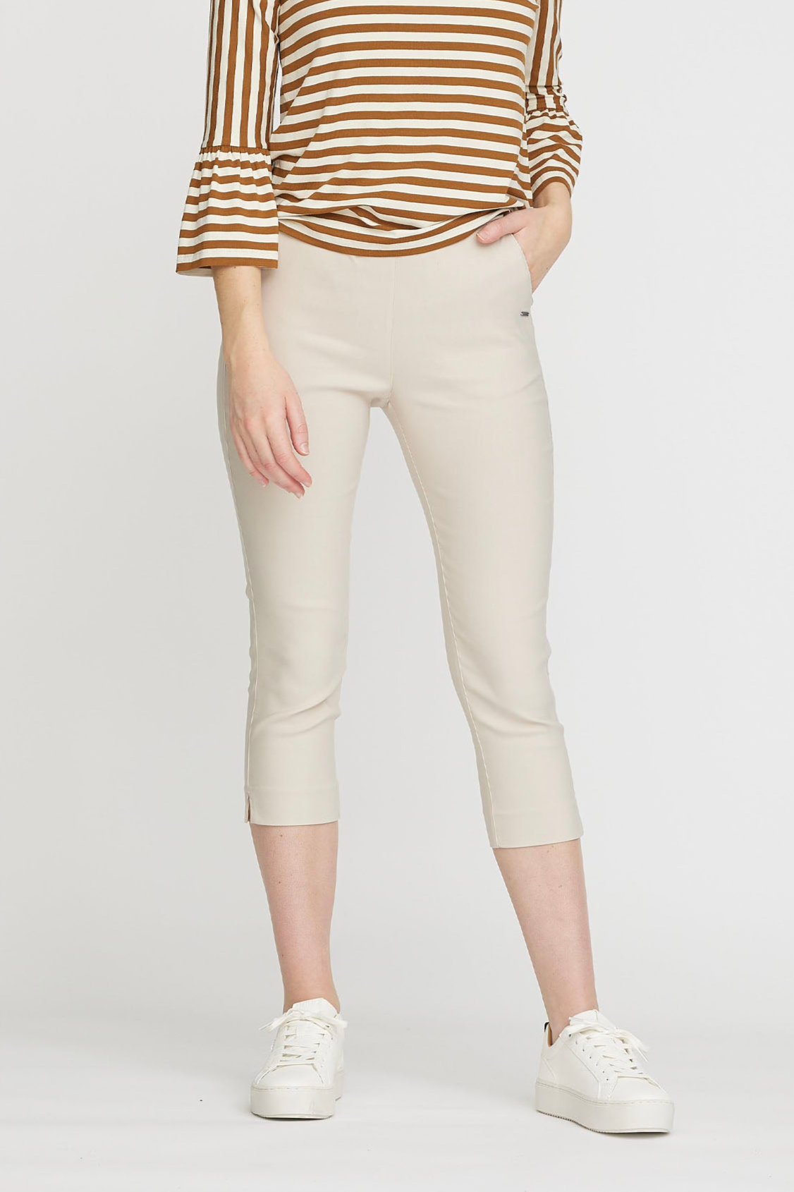 LAURIE  Broek Elizabeth Slim Capri Ml Grijs Zand