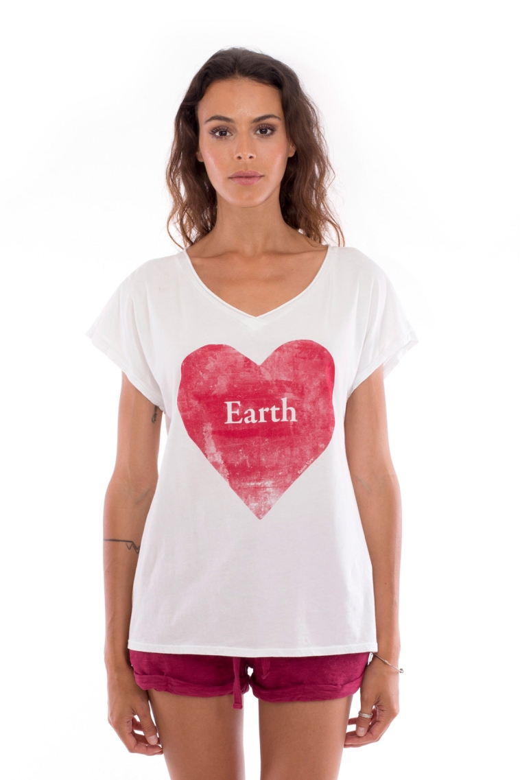 RAVENS VIEW IBIZA  T-Shirt Liefde Aarde Wit